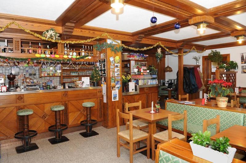 Hotel Bucaneve Моена Екстериор снимка