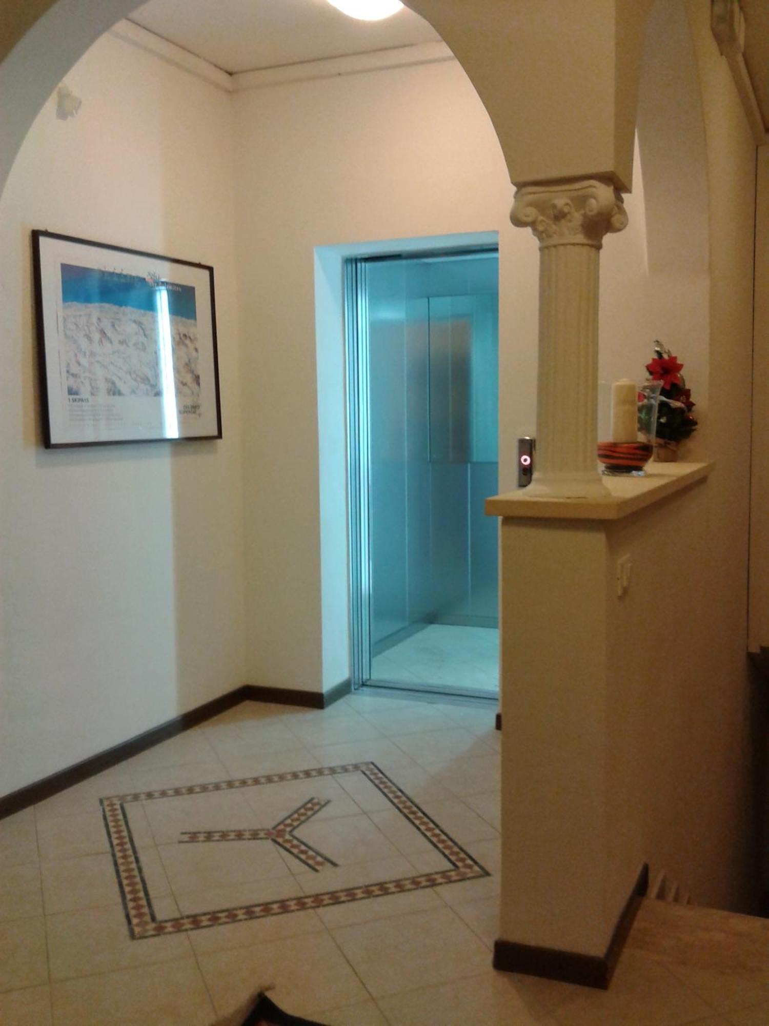 Hotel Bucaneve Моена Екстериор снимка