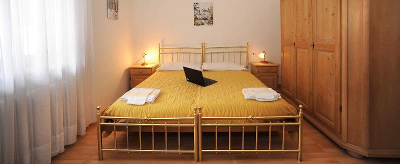Hotel Bucaneve Моена Екстериор снимка